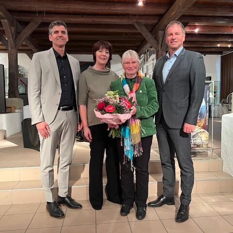 Gruppenbild mit Helga Kumm, Roswitha Keicher, Bürgermeister Konrad und Frey