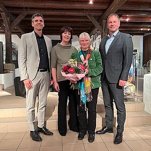 Gruppenbild mit Helga Kumm, Roswitha Keicher, Bürgermeister Konrad und Frey